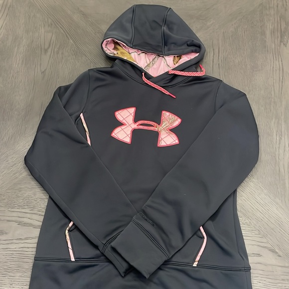 Women’s Under Armour Sweatshirt Lot. - Picture 2 of 4